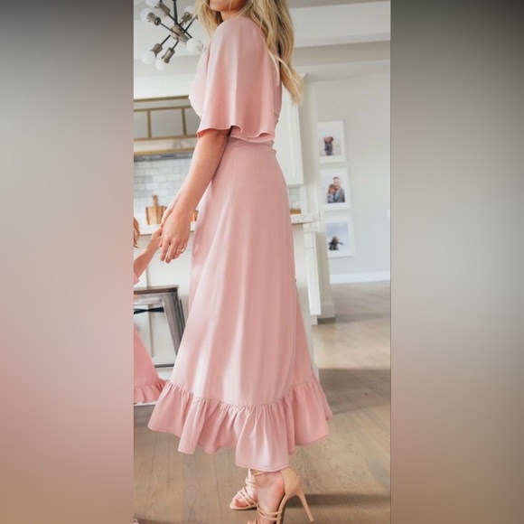 Ivy City Co Dresses & Skirts - Ivy‎ City Co Pink Button Down Flutter Sleeve Dress